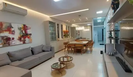 Casa - Padrão, para Venda em Uberlândia/MG