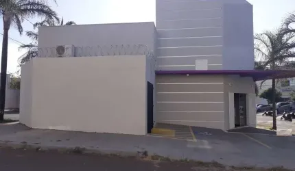 Comercial - Prédio Inteiro, para Aluguel em Uberlândia/MG