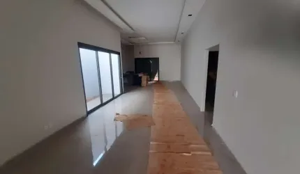 Casa - Padrão, para Venda em Uberlândia/MG