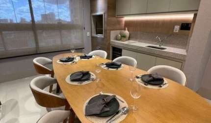 Apartamento - Padrão, para Venda em Uberlândia/MG
