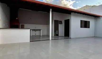 Casa - Padrão, para Venda em Uberlândia/MG
