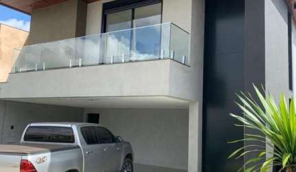 Casa - Sobrado em condomínio, para Venda em Uberlândia/MG