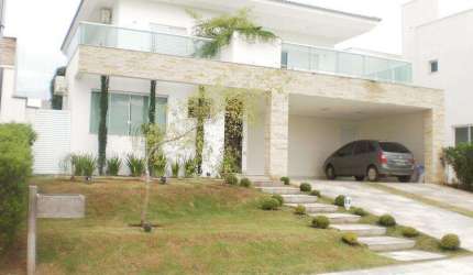 Casa - Sobrado em condomínio, para Venda em Uberlândia/MG