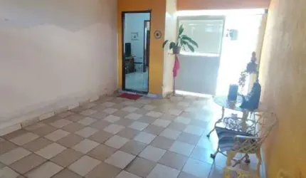 Casa com 3 dormitórios à venda, 130 m² por R$ 530.000,00 - Centro - Pouso Alegre/MG