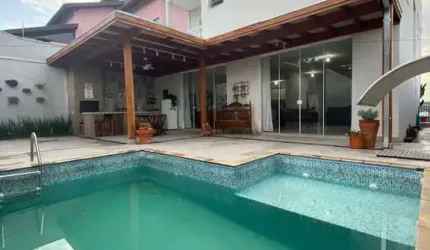 Casa com 3 dormitórios à venda, 317 m² por R$ 1.100.000,00 - Ibirá - Pouso Alegre/MG