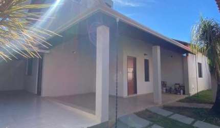 Casa com 3 dormitórios à venda, 128 m² por R$ 550.000 - Jardim São Francisco - Pouso Alegre/MG