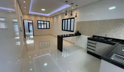 Casa com 3 dormitórios à venda, 122 m² por R$ 530.000,00 - Monte Carlo - Pouso Alegre/MG