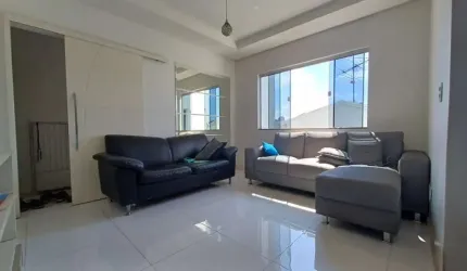 Cobertura com 2 dormitórios à venda, 140 m² por R$ 700.000,00 - Centro - Pouso Alegre/MG