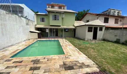 Casa à venda Barra da Tijuca, com 3 quartos (1 suíte), com 292 m²
