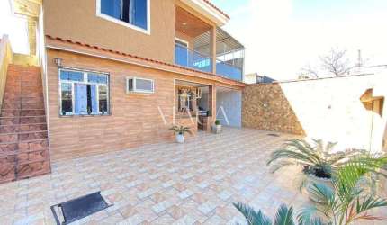 Casa à venda em Duque de Caxias, Saracuruna, com 6 quartos, com 230 m², Rua Quintino Bocaiúva