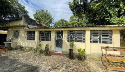 Casa à venda em Duque de Caxias, Olavo Bilac, com 2 quartos, com 100 m²