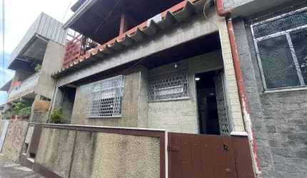 Casa à venda em Duque de Caxias, Vila Centenário, com 3 quartos, com 100 m², Francisca Thomé 225