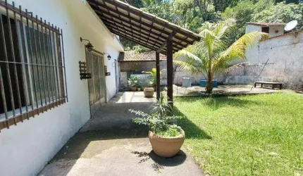 Casa à venda em Duque de Caxias, Jardim Primavera, com 3 suítes, com 150 m²