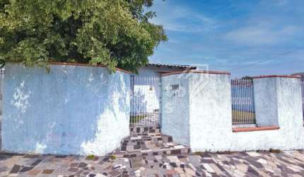 Residência com Amplo Terreno e Edícula - Jardim Carvalho