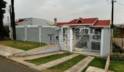 Residência com Edícula e Piscina - Oficinas