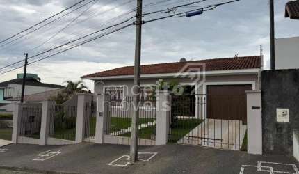 Residência com Edícula e Piscina - Órfãs