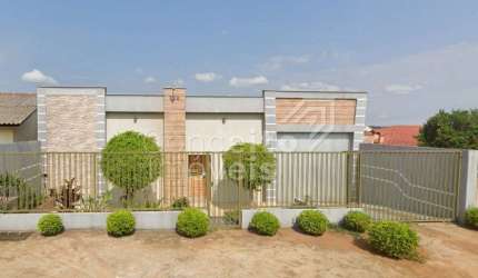 Residência Térrea com Piscina - Uvaranas