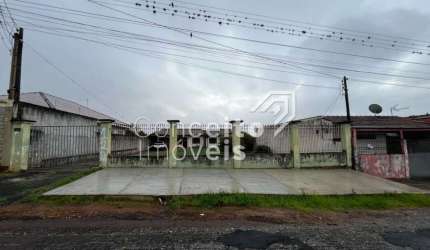 Residência com amplo Terreno - Ronda