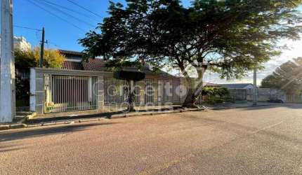 Residência Semi Mobiliada com Piscina - Órfãs