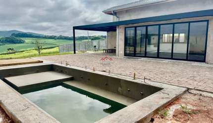 Casa térrea à venda no Condomínio Residencial Ventura em Itatiba - SP