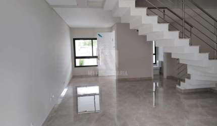Casa em Condomínio 03 quartos - Anita Garibaldi Joinville