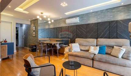 Apartamento com 80 metros 3 quartos 1 suíte á venda na Barra Funda a 500 metros do metrô