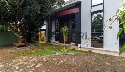 SMT - Casa  Reformada !