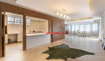 JARDIM PAULISTA - ALTO PADRÃO EM LOCAL NOBRE - 260m² - 4 SUÍTES - REFORMADÍSSIMO - PRONTO PARA MORAR