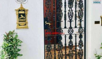 ##-Casa com 3 Quartos e 5 banheiros à Venda, 240 m² por R$ 4.500.000