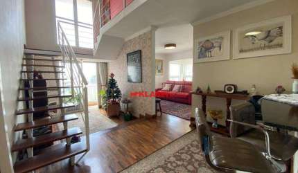 ** Lindo Apartamento Duplex com 132m² de Área Privativa - Varanda Gourmet - 3 Dormitórios sendo 1 Suíte com 3 vagas de Garagem - Lazer de Clube **