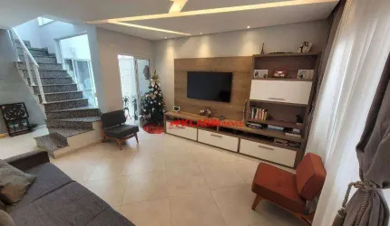 Belíssimo Sobrado Totalmente Reformado com Área Gourmet (Churrasqueira) - 4 Dormitórios sendo 3 Suítes - 4 Vagas de Garagem - 160m² de Área Construída