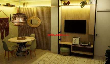 Apartamento Reformado com 71m² de Área Útil - 2 Dormitórios - Poucos Minutos do Metrô Ana Rosa (650m) - Apartamento sem Vaga de Garagem