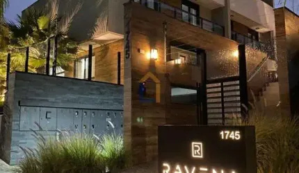 Sobrado 240m² no Bairro Santo Inácio