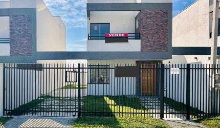 Sobrado com 111m² no Bairro Alto