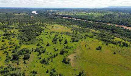 Fazenda 1.028 hectares beira Rio Cuiaba MT