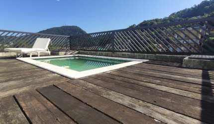Excelente cobertura Duplex com piscina e churrasqueira