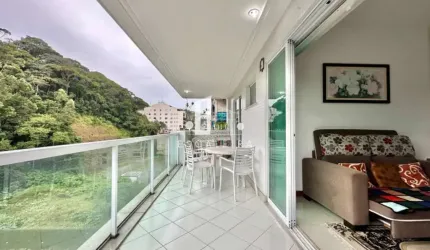 Apartamento à venda na Várzea, Teresópolis-RJ: 3 quartos, 3 suítes, 136m², 5 banheiros, 2 vagas de garagem. Aproveite!