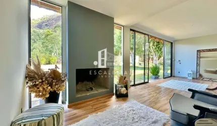 CASA À VENDA NA CIDADE DE TERESÓPOLIS RJ