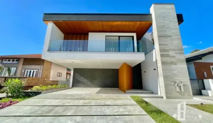 CASA CONTEMPORÂNEA EM CONDOMÍNIO À VENDA NO CENTRO DA CIDADE DE TERESÓPOLIS RJ