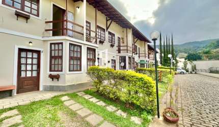 CASA À VENDA EM CONDOMÍNIO NA CIDADE DE  TERESÓPOLIS RJ