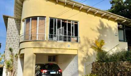 Casa em condomínio à venda em Teresópolis-RJ, Parque do Imbui: 5 quartos, 2 suítes, 4 banheiros, 3 vagas, 160m².