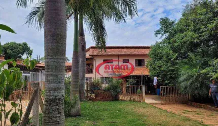 CHÁRA FORMADA COM PISCINA E 3.2830 M² DE TERRENO E 319 M² ÁREA CONSTRUÍDA