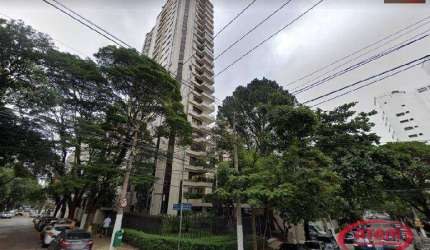 Alto Padrão em Moema com 4 dorm. 3 vgs. 267m² au
