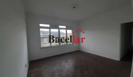 Apartamento com 2 quartos para alugar na Rua Itamarati, Cascadura, Rio de Janeiro, 89 m2 por R$ 1.000