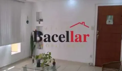 Apartamento com 3 quartos à venda na Rua Miguel Ângelo, Cachambi, Rio de Janeiro, 70 m2 por R$ 270.000
