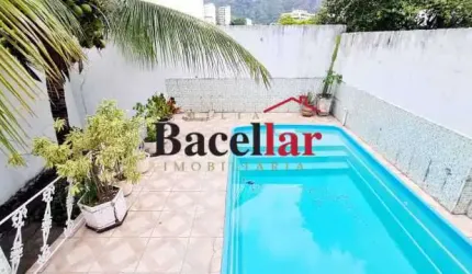 Casa com 4 quartos à venda na Rua Henrique Morize, Grajaú, Rio de Janeiro, 207 m2 por R$ 799.000