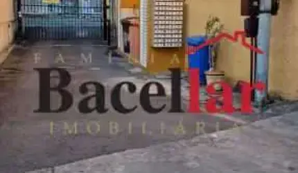 Casa em condomínio fechado com 4 quartos à venda na Rua Fontoura Chaves, Água Santa, Rio de Janeiro, 46 m2 por R$ 270.000