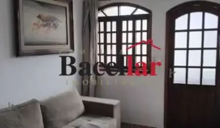 Casa com 3 quartos à venda na Rua Urucuia, Vila Valqueire, Rio de Janeiro, 90 m2 por R$ 125.000