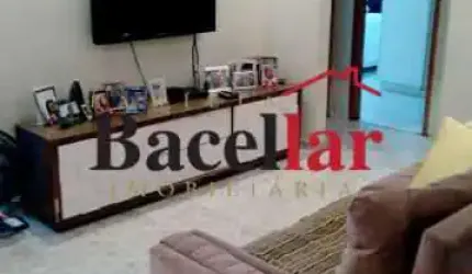 Apartamento com 2 quartos à venda na Rua Maranhão, Méier, Rio de Janeiro, 75 m2 por R$ 200.000
