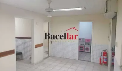Prédio com 9 salas à venda na Rua Baltazar Lisboa, Vila Isabel, Rio de Janeiro, 200 m2 por R$ 850.000